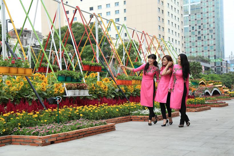 Thời[-]tiết[-]ngày[-]10[-]tháng[-]2:[-][-]Khu[-]vực[-]Bắc[-]Bộ[-]có[-]sương[-]mù,[-]trời[-]rét[-]về[-]đêm[-]và[-]sáng